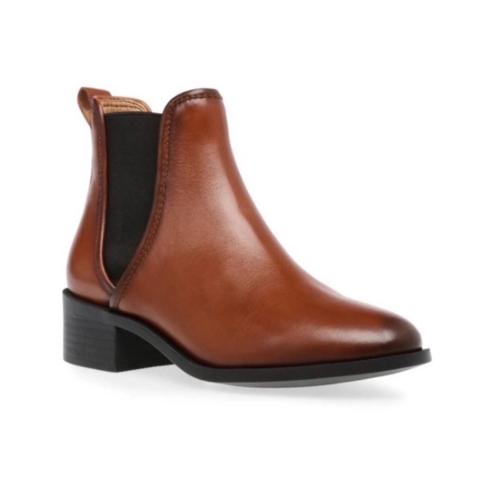 Steve Madden Women's Audience Cognac Brown Chelsea Boots Size 9